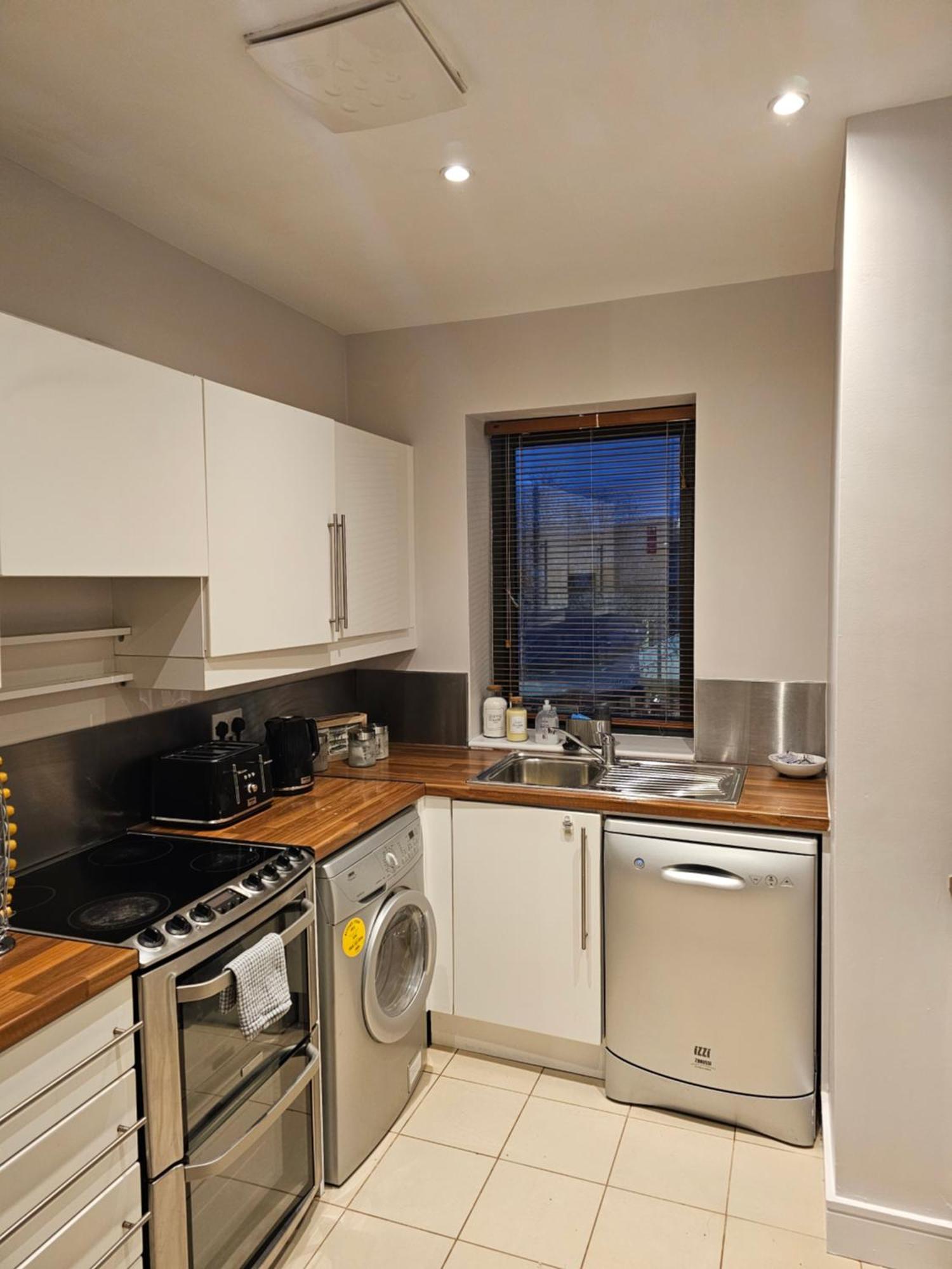Cozy 2 Bedroom Apartment 킬케니 외부 사진