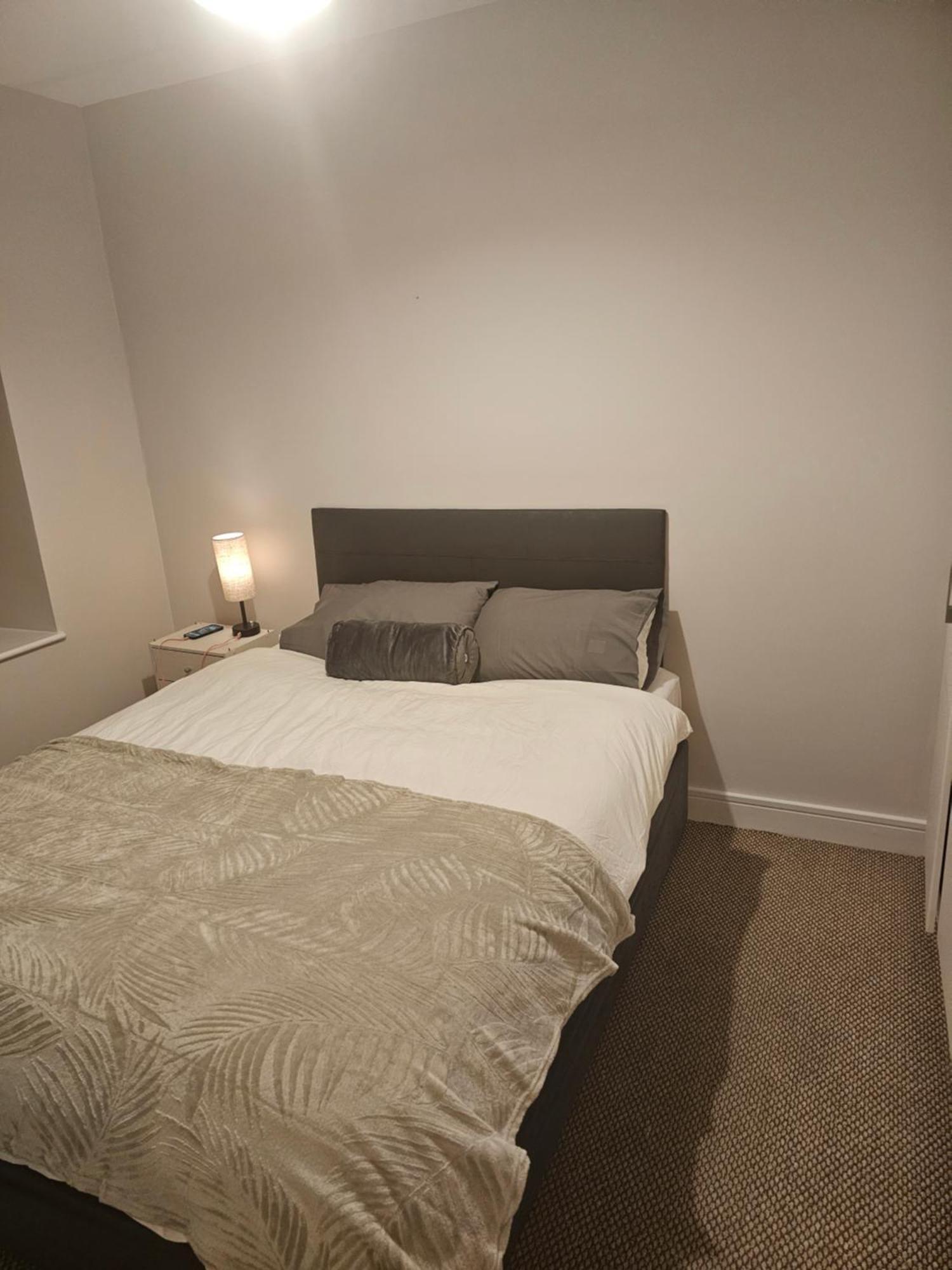 Cozy 2 Bedroom Apartment 킬케니 외부 사진